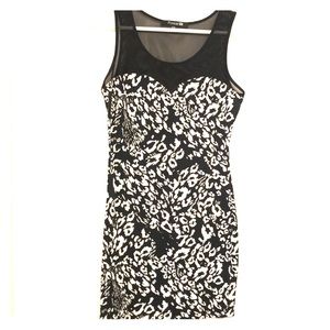 Size Medium Forever 21 black and white dress